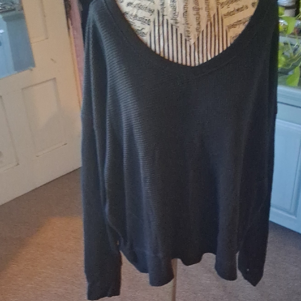 Women's Black V-Neck Jersey